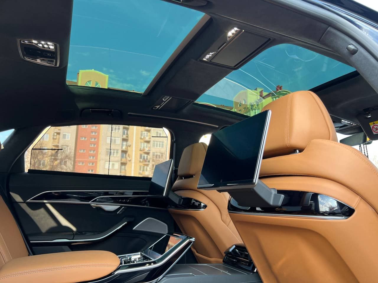 2023 Audi A8 — Miniatură 24