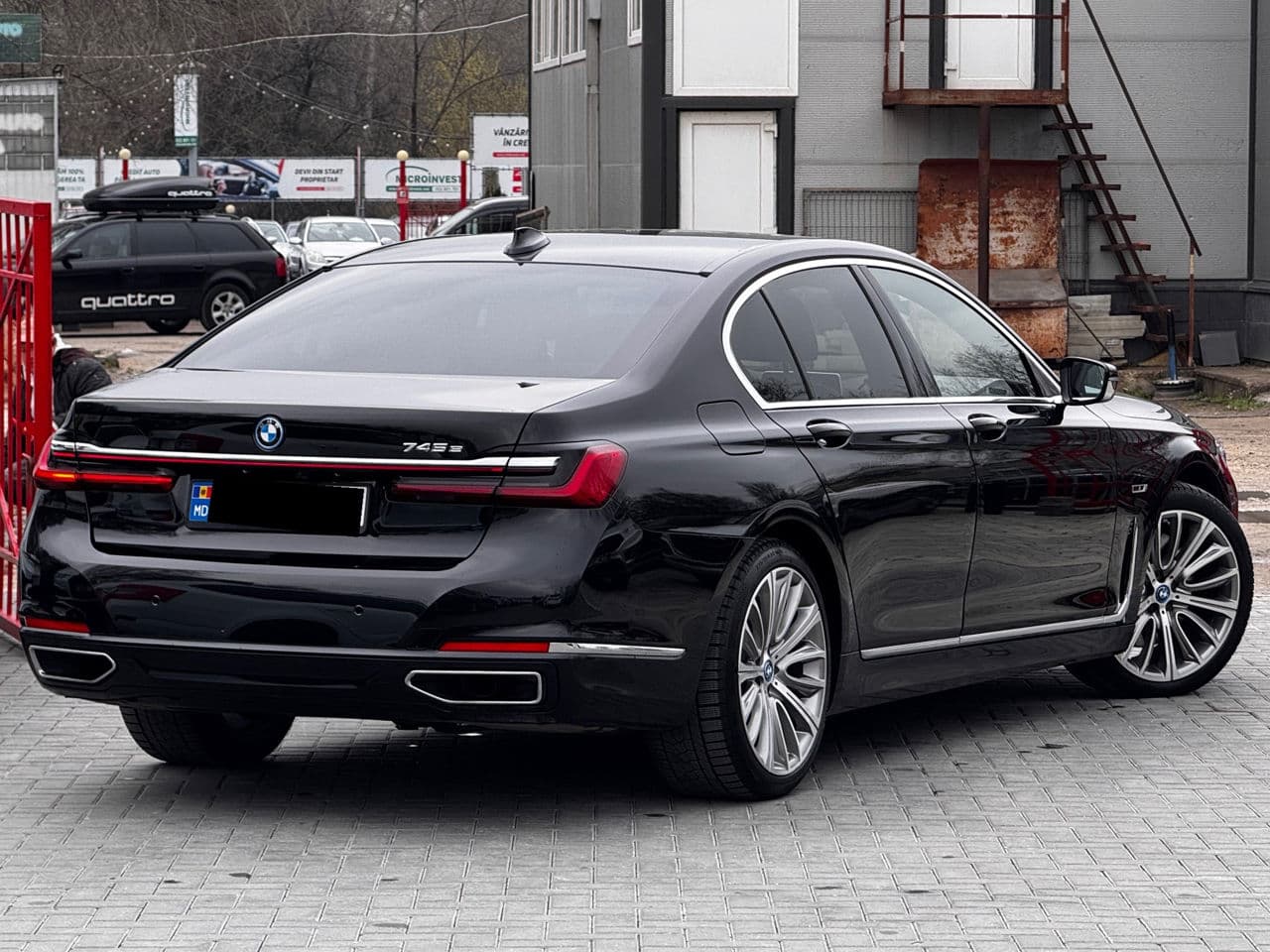 2022 BMW 745e — Miniatură 4
