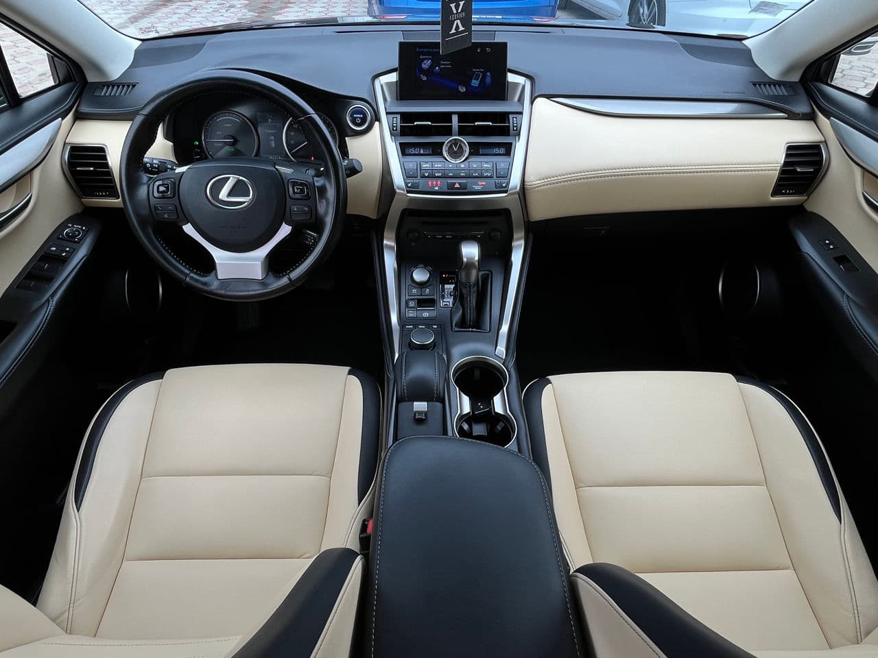 Lexus NX 300H 2017 — Миниатюра 7