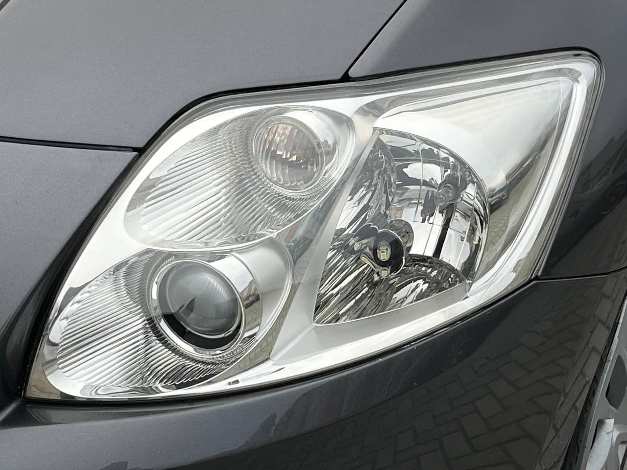 2009 Toyota Auris — Miniatură 5