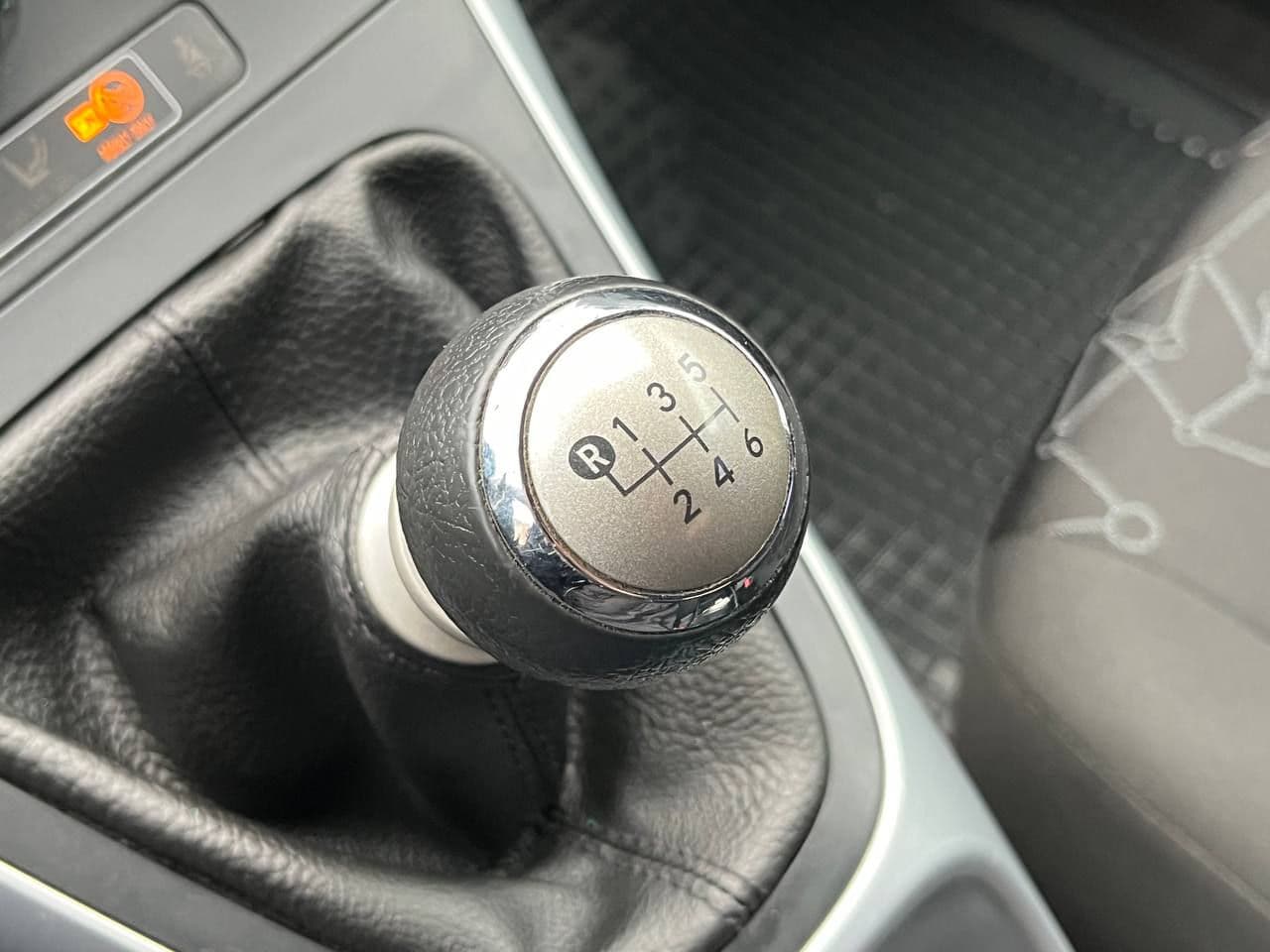 2009 Toyota Auris — Miniatură 13