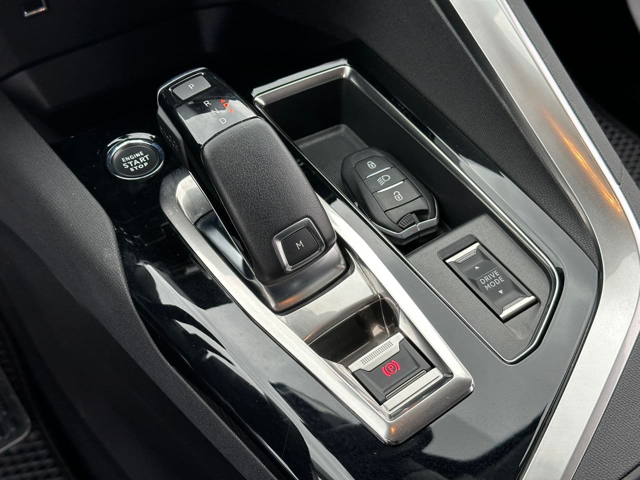 2022 Peugeot 3008 — Miniatură 11
