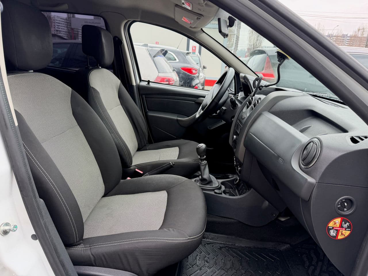 2015 Dacia Duster — Miniatură 13