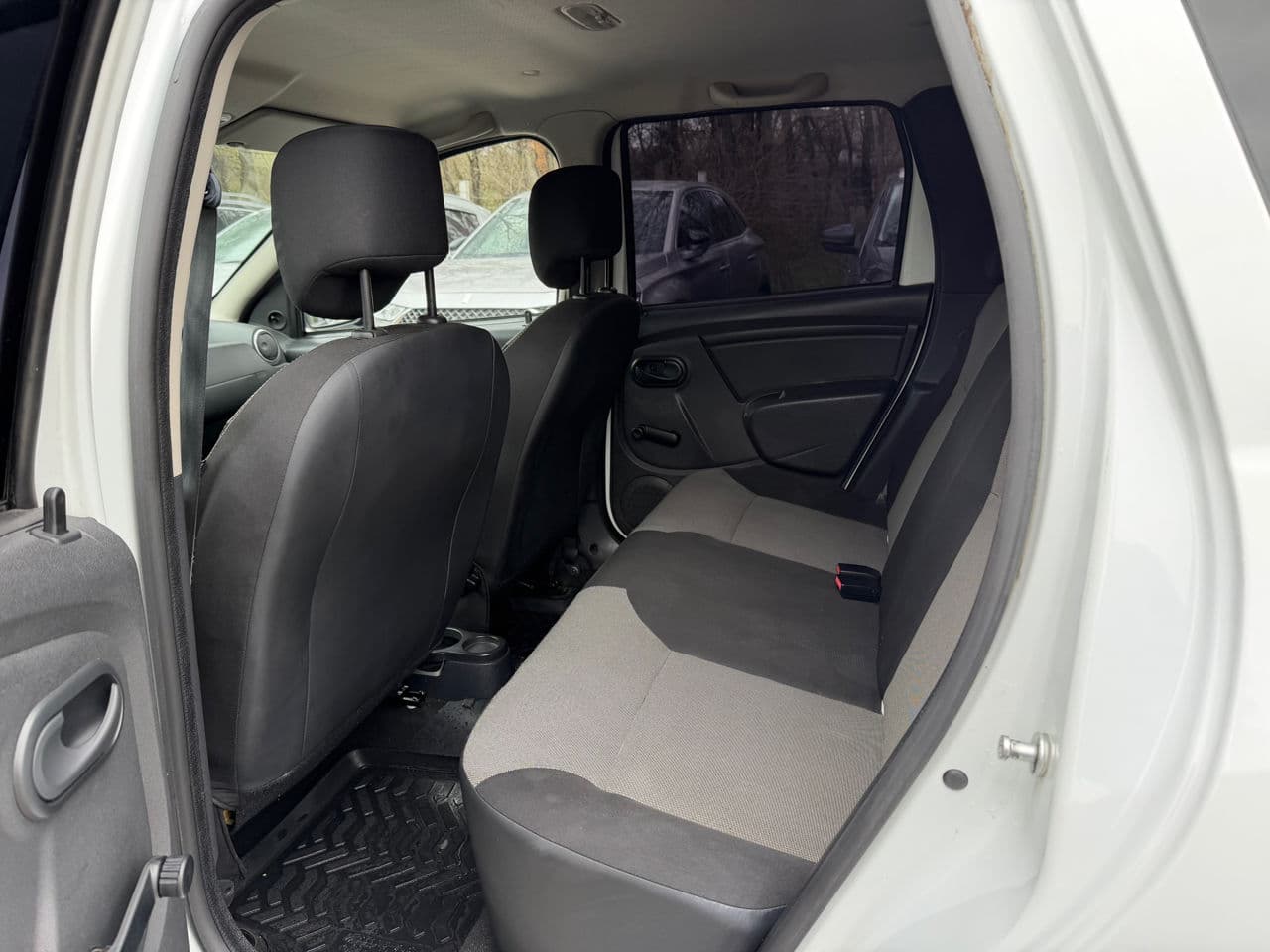 2015 Dacia Duster — Miniatură 15