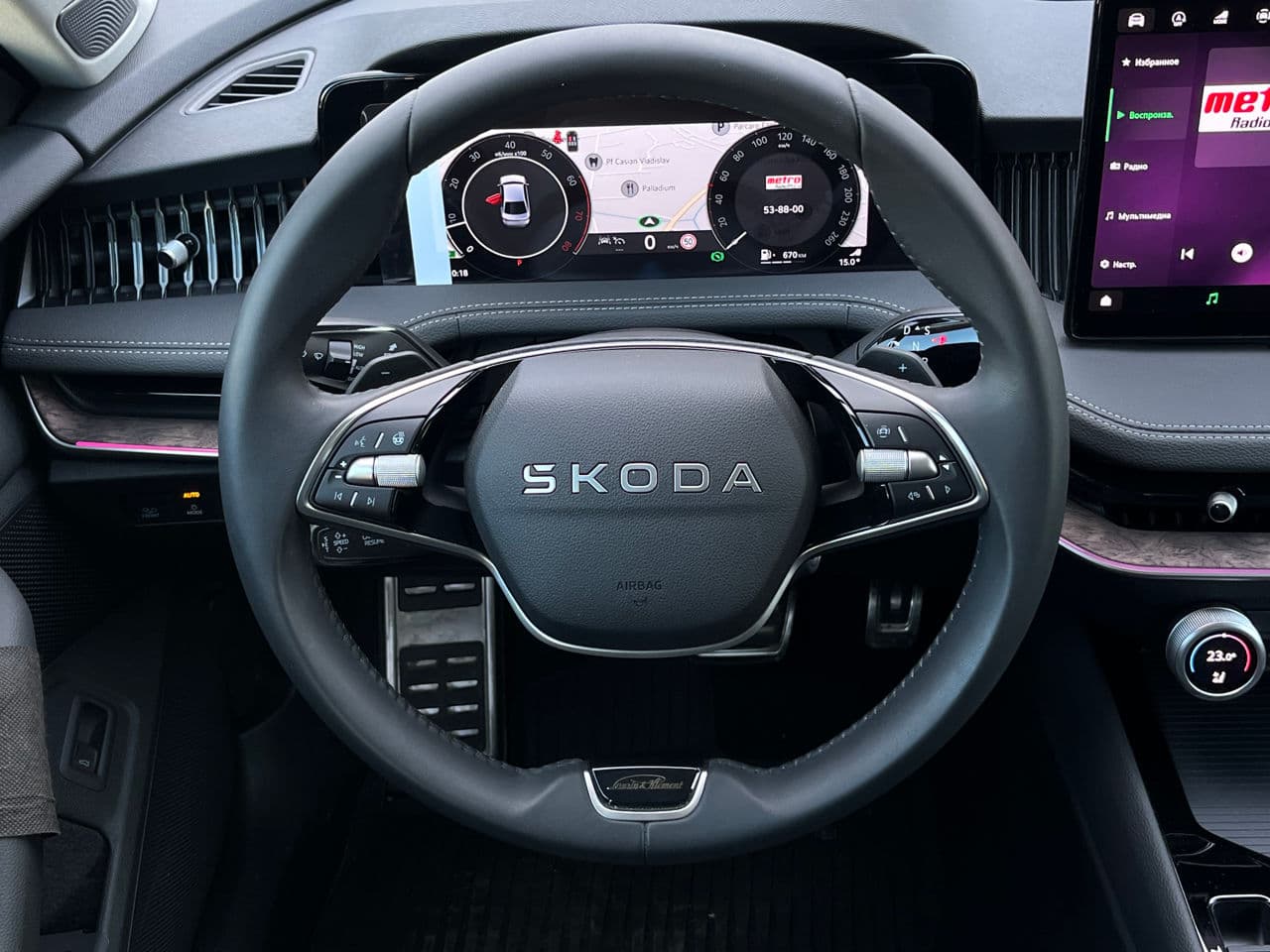 2025 Skoda Superb — Miniatură 10