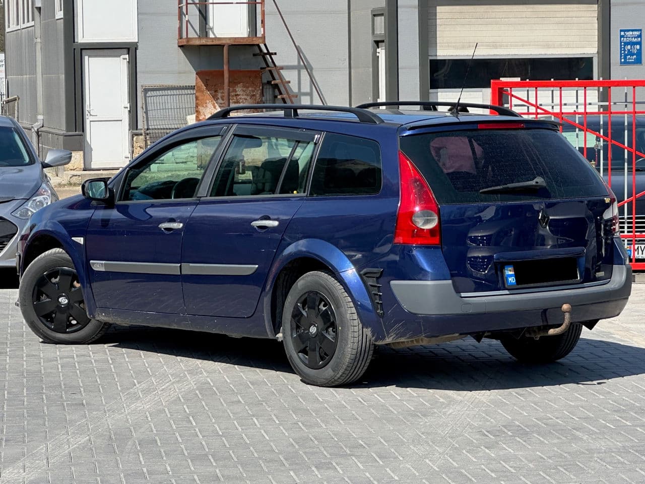 2005 Renault Megane — Miniatură 2
