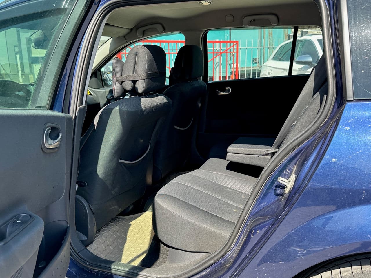 2005 Renault Megane — Miniatură 14