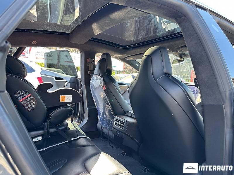 2017 Tesla Model S — Miniatură 8