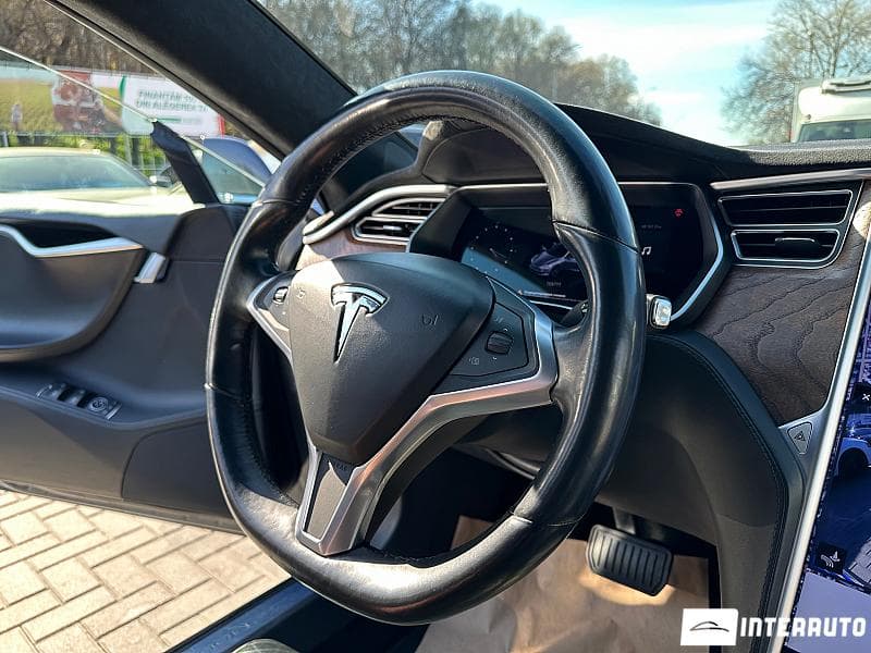 2017 Tesla Model S — Miniatură 13