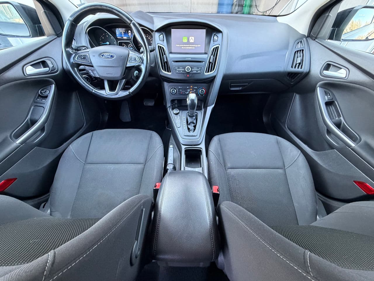 2017 Ford Focus — Miniatură 8