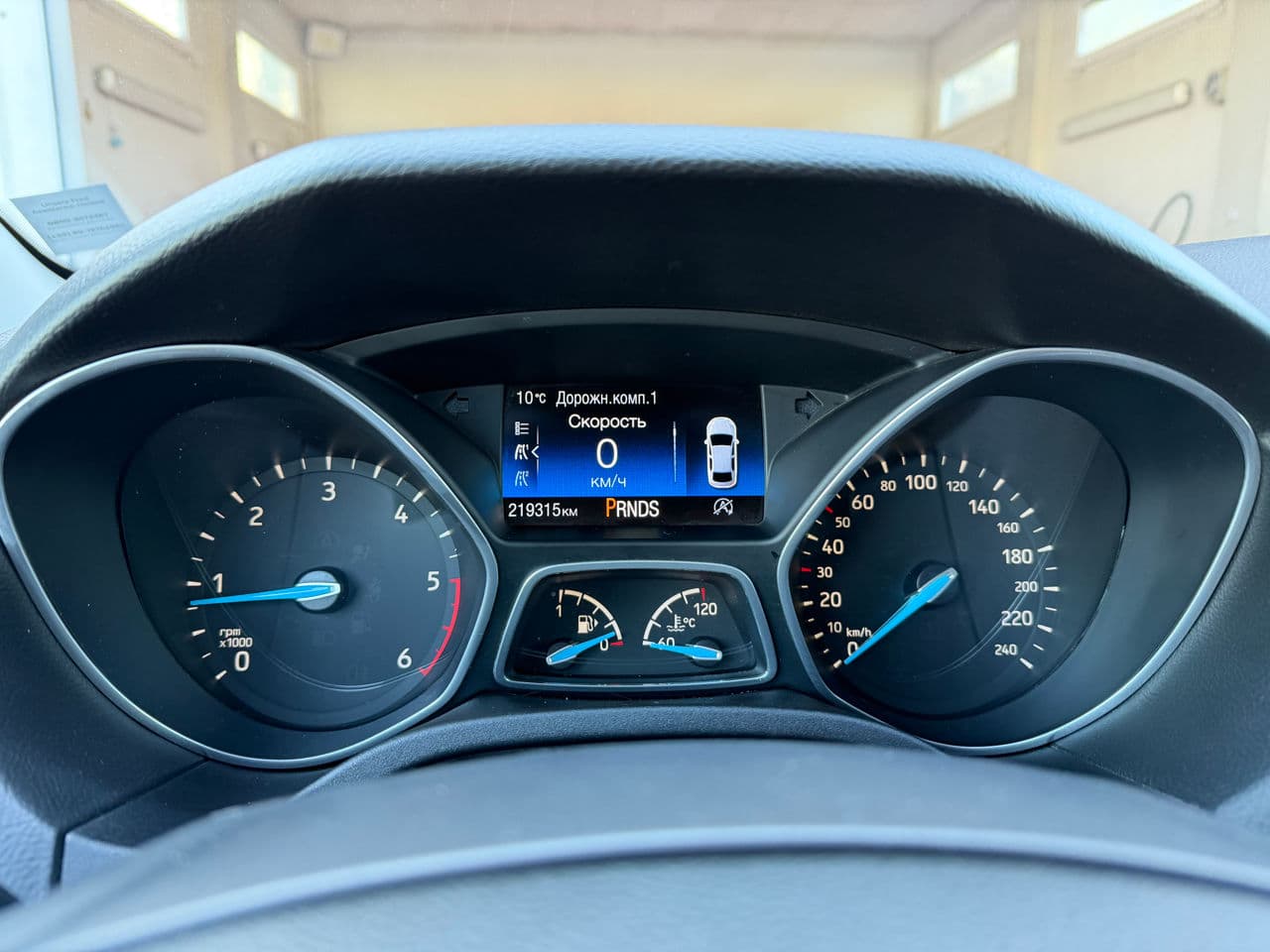 2017 Ford Focus — Miniatură 11