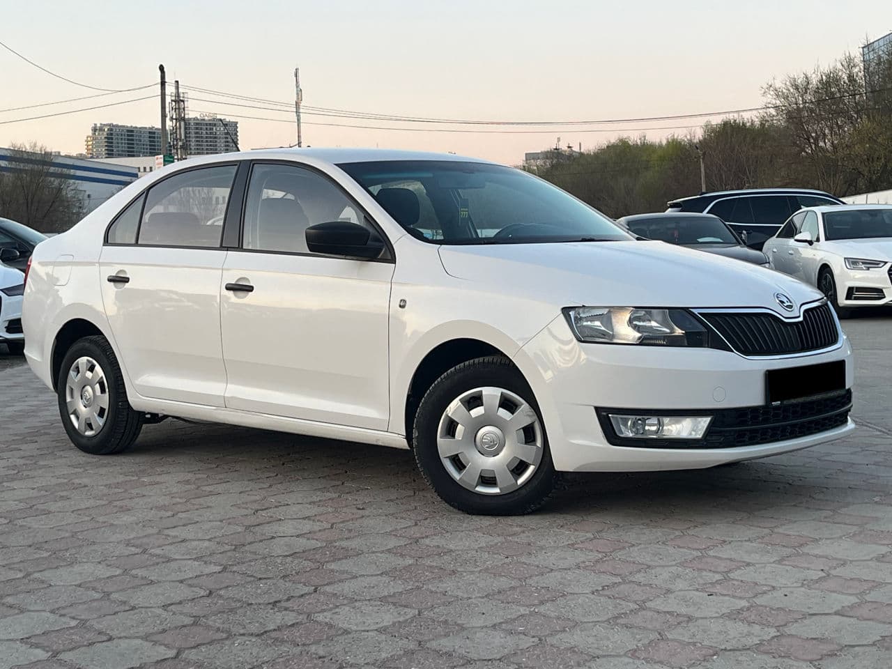 2014 Skoda Rapid — Miniatură 4