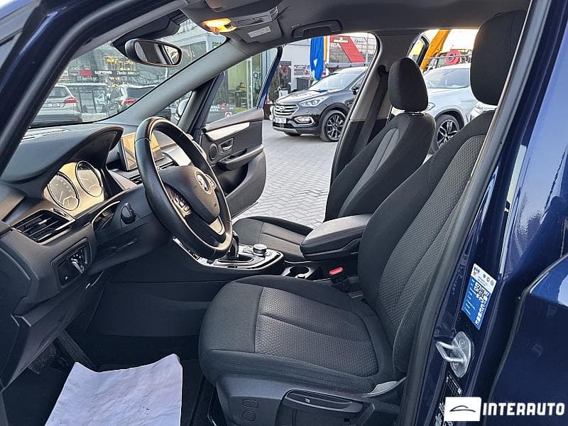 2020 BMW 216d — Miniatură 5
