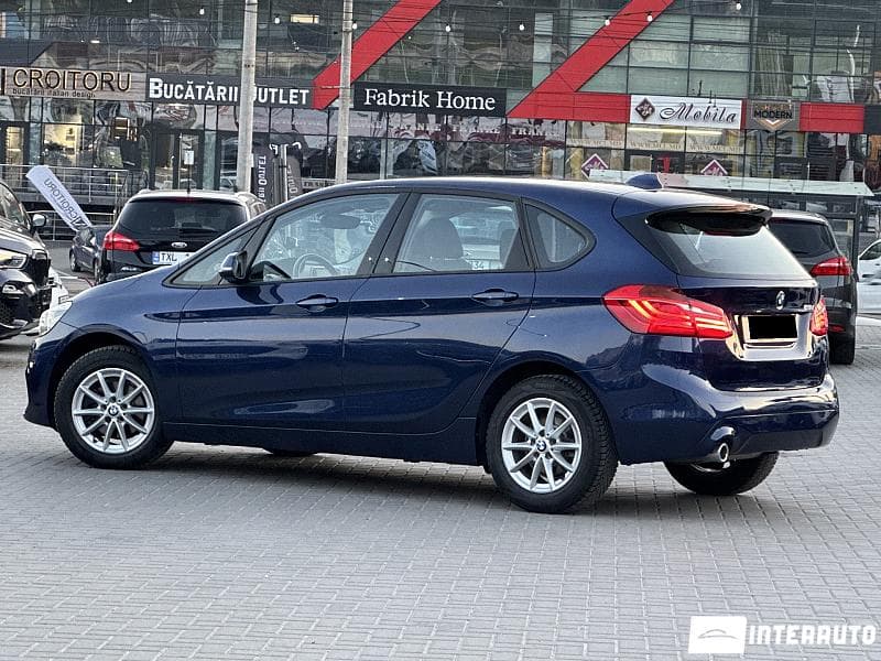 2020 BMW 216d — Miniatură 4