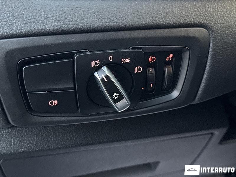 2020 BMW 216d — Miniatură 19