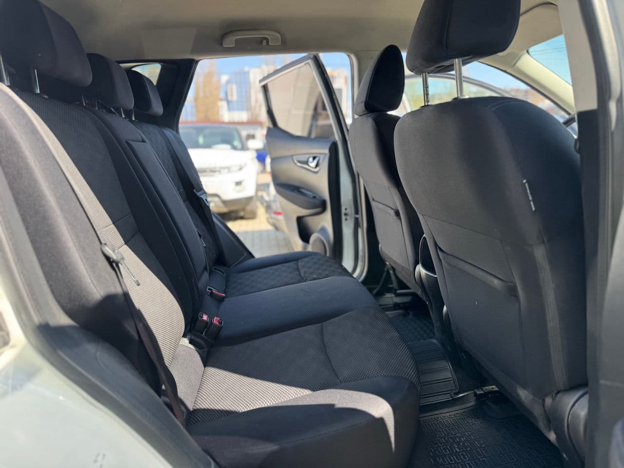 2015 Nissan Qashqai — Miniatură 13