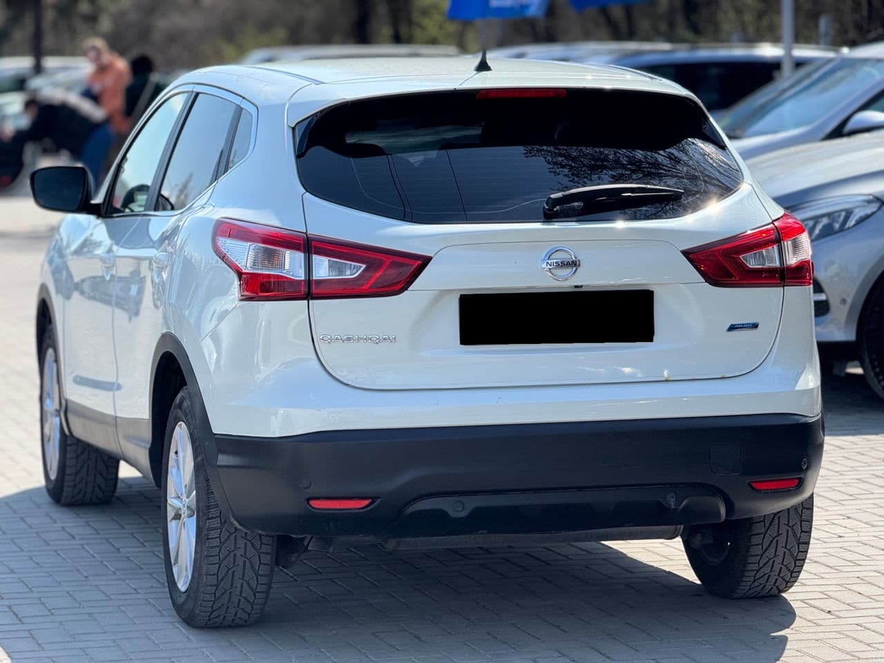 2015 Nissan Qashqai — Miniatură 2