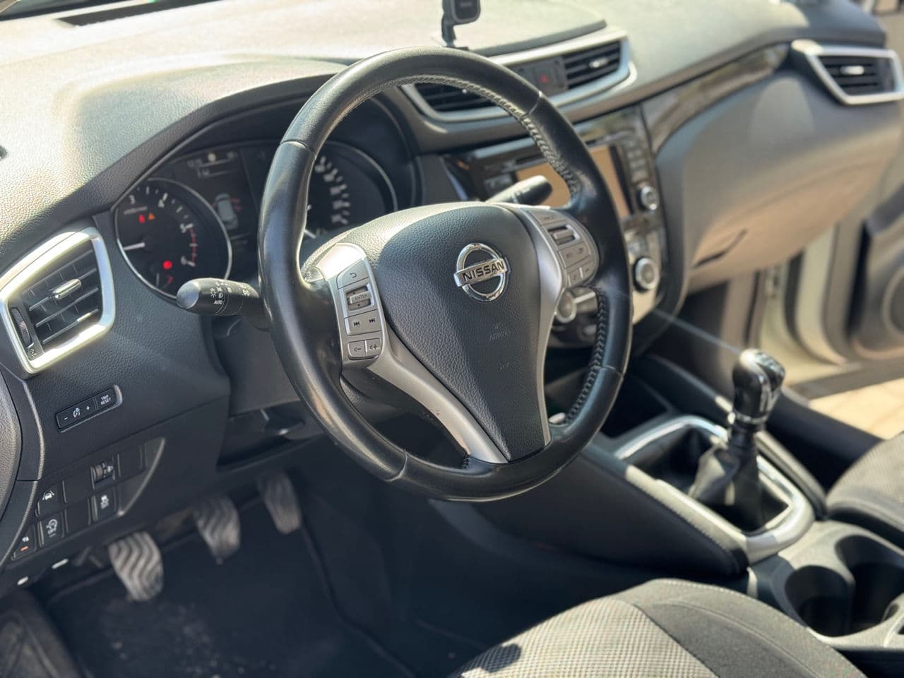 2015 Nissan Qashqai — Miniatură 6