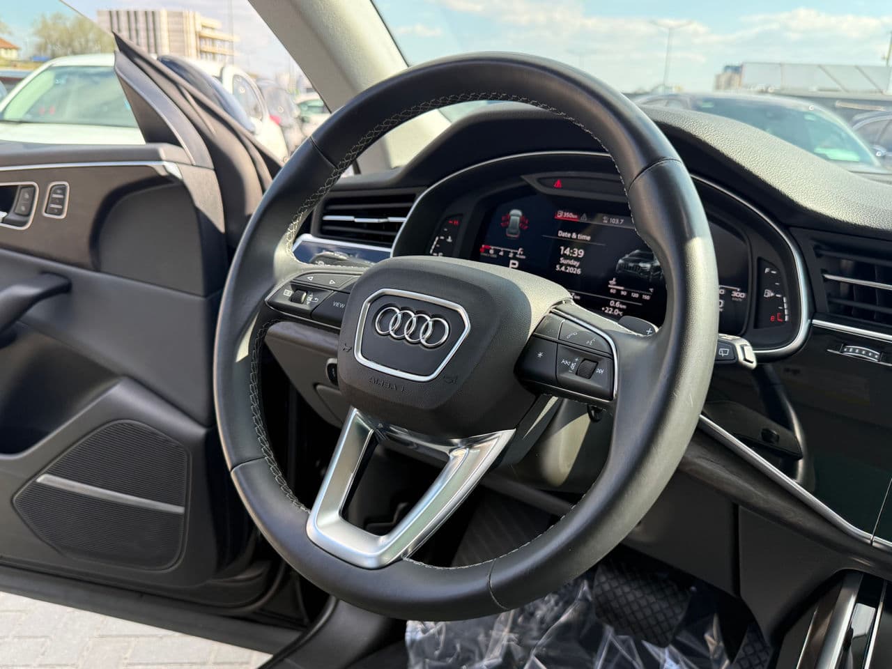 2022 Audi Q8 — Miniatură 7