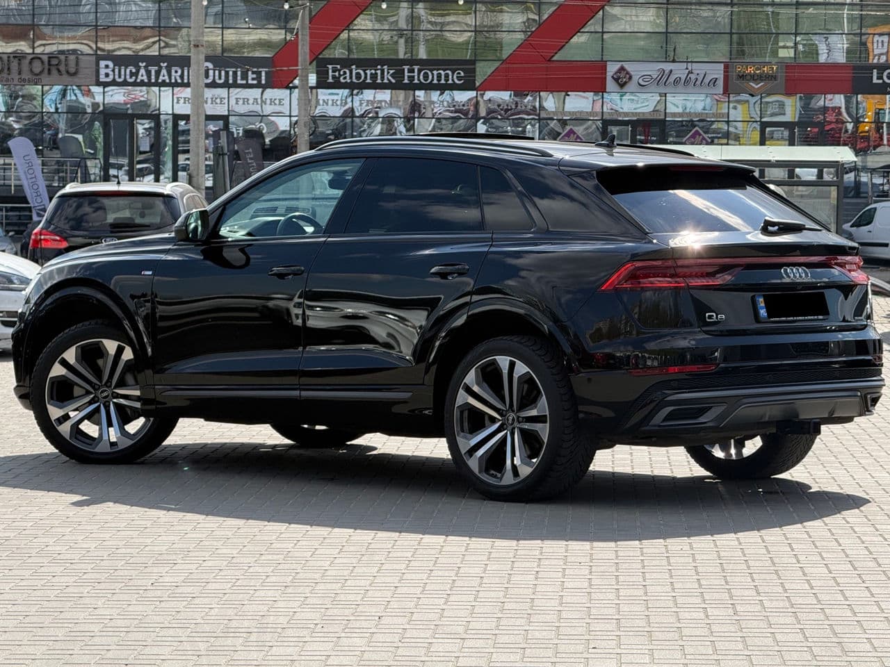 2022 Audi Q8 — Miniatură 4