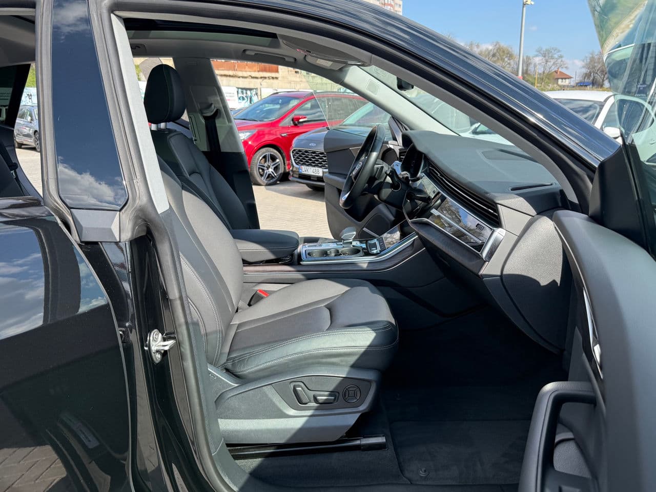 2022 Audi Q8 — Miniatură 17