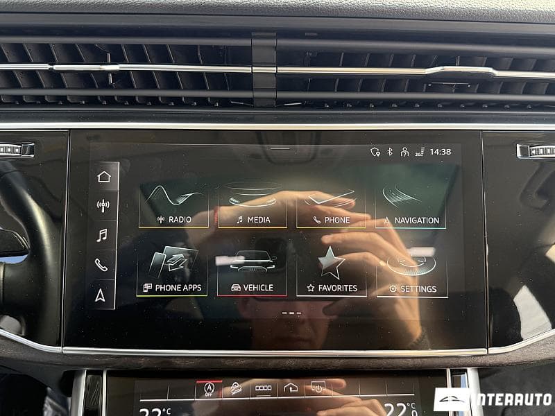 2022 Audi Q8 — Miniatură 10