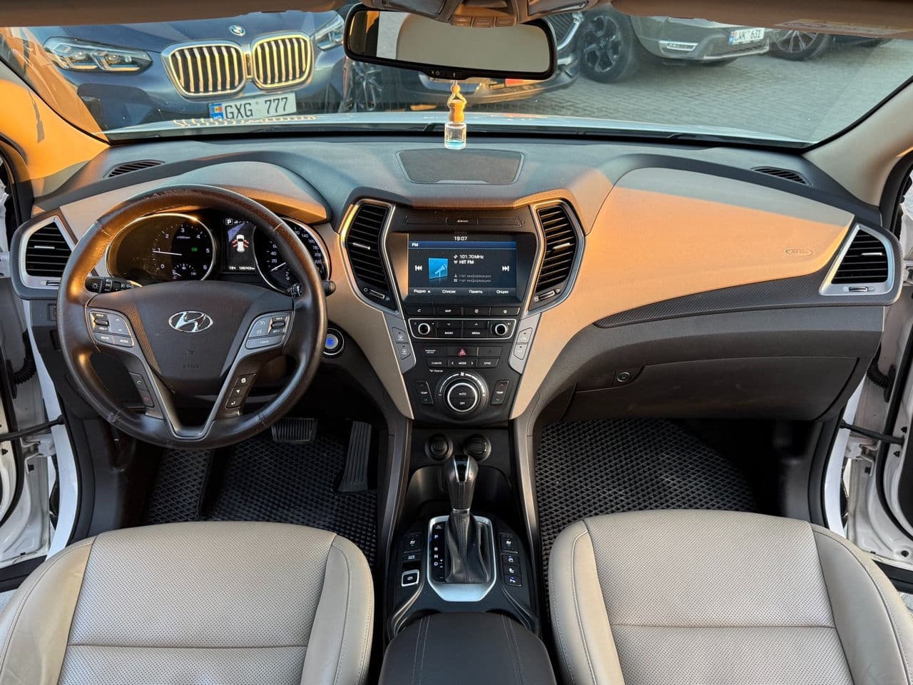 2015 Hyundai Santa Fe — Miniatură 6