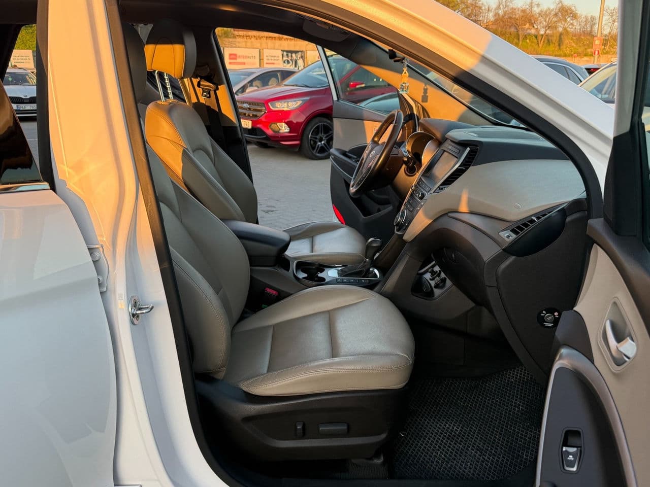 2015 Hyundai Santa Fe — Miniatură 16