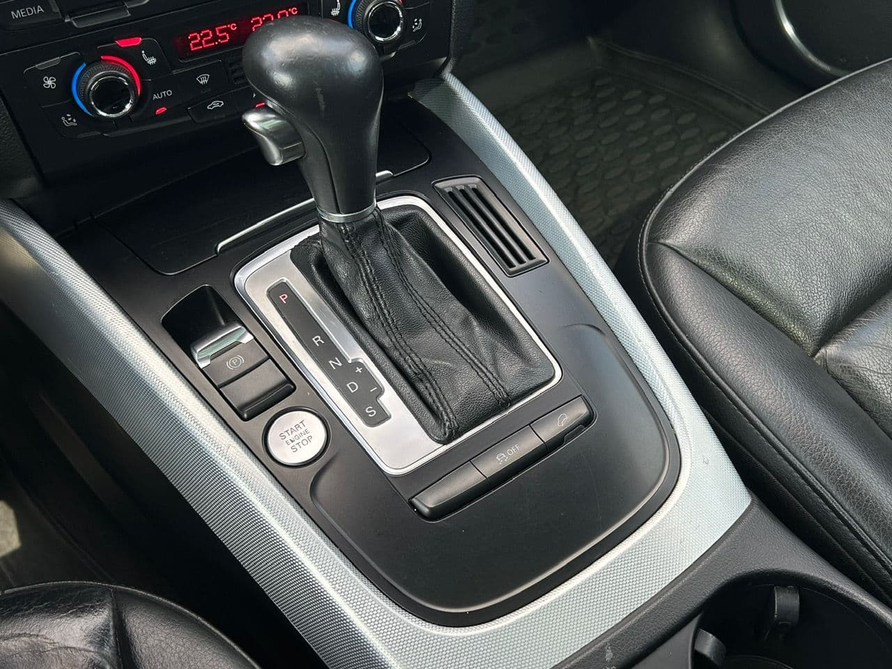 Audi Q5 2012 — Миниатюра 16