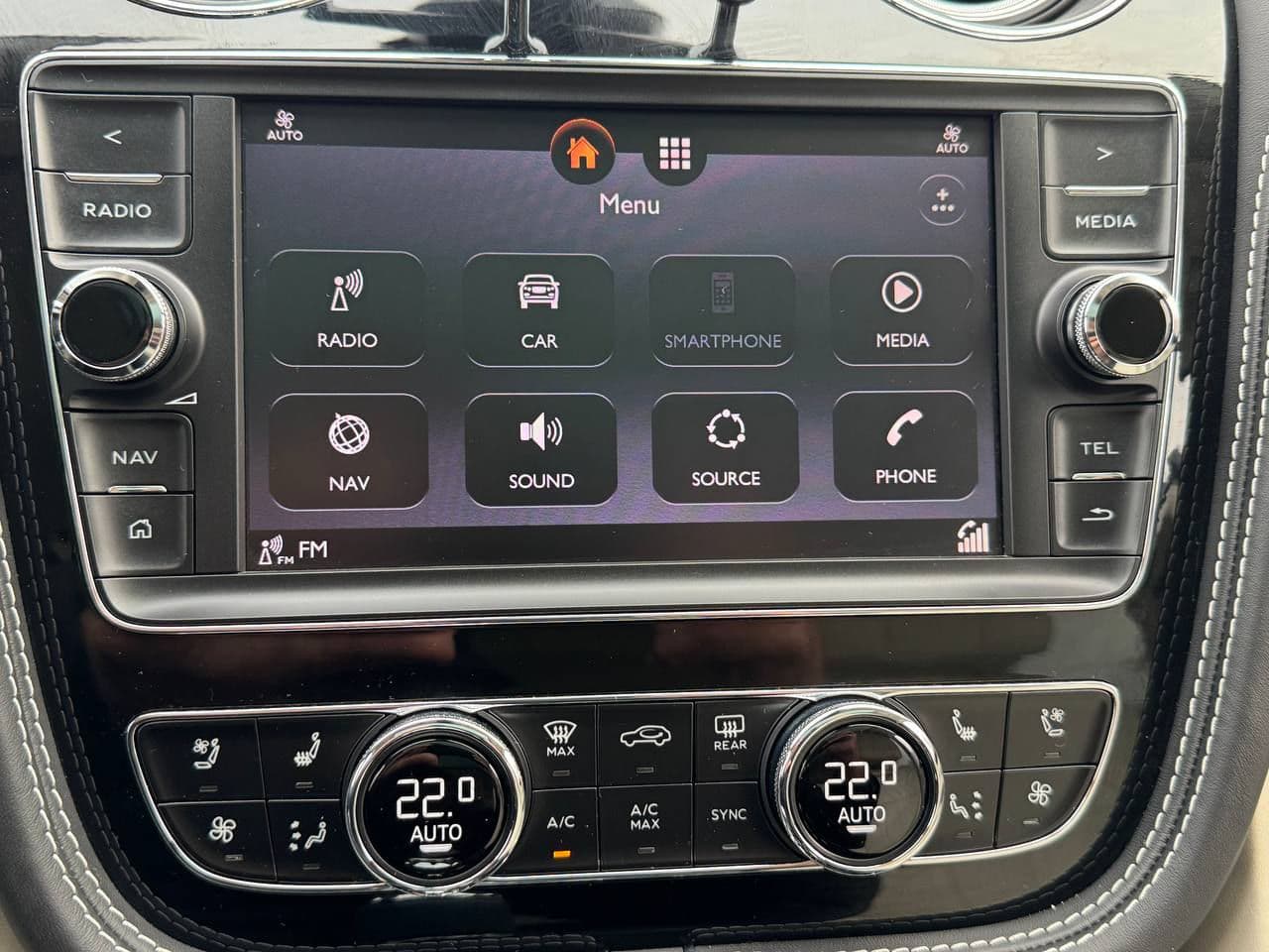 2019 Bentley Bentayga — Miniatură 12