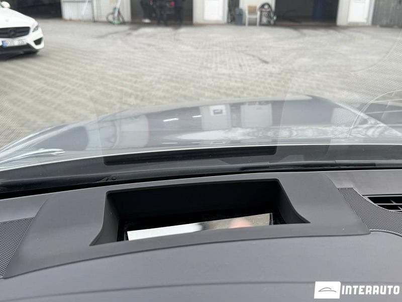 2019 Bentley Bentayga — Miniatură 10