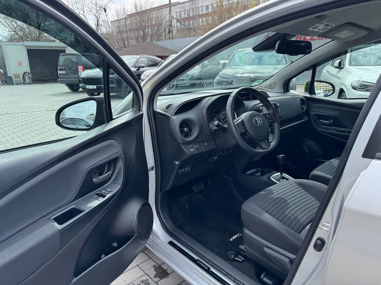 Toyota Yaris 2018 — Миниатюра 7
