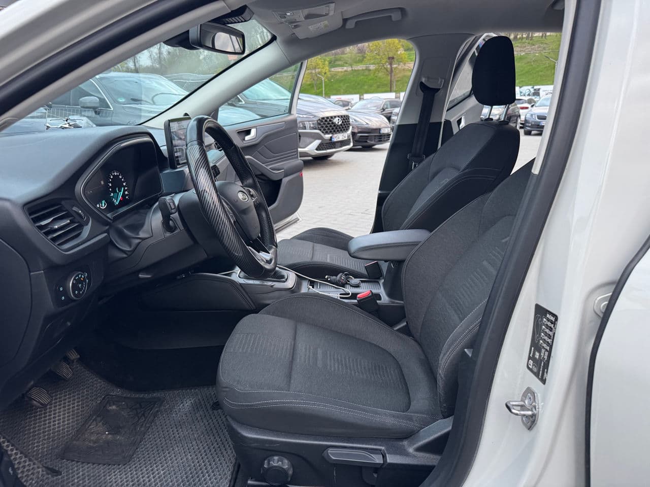 2019 Ford Focus — Miniatură 5