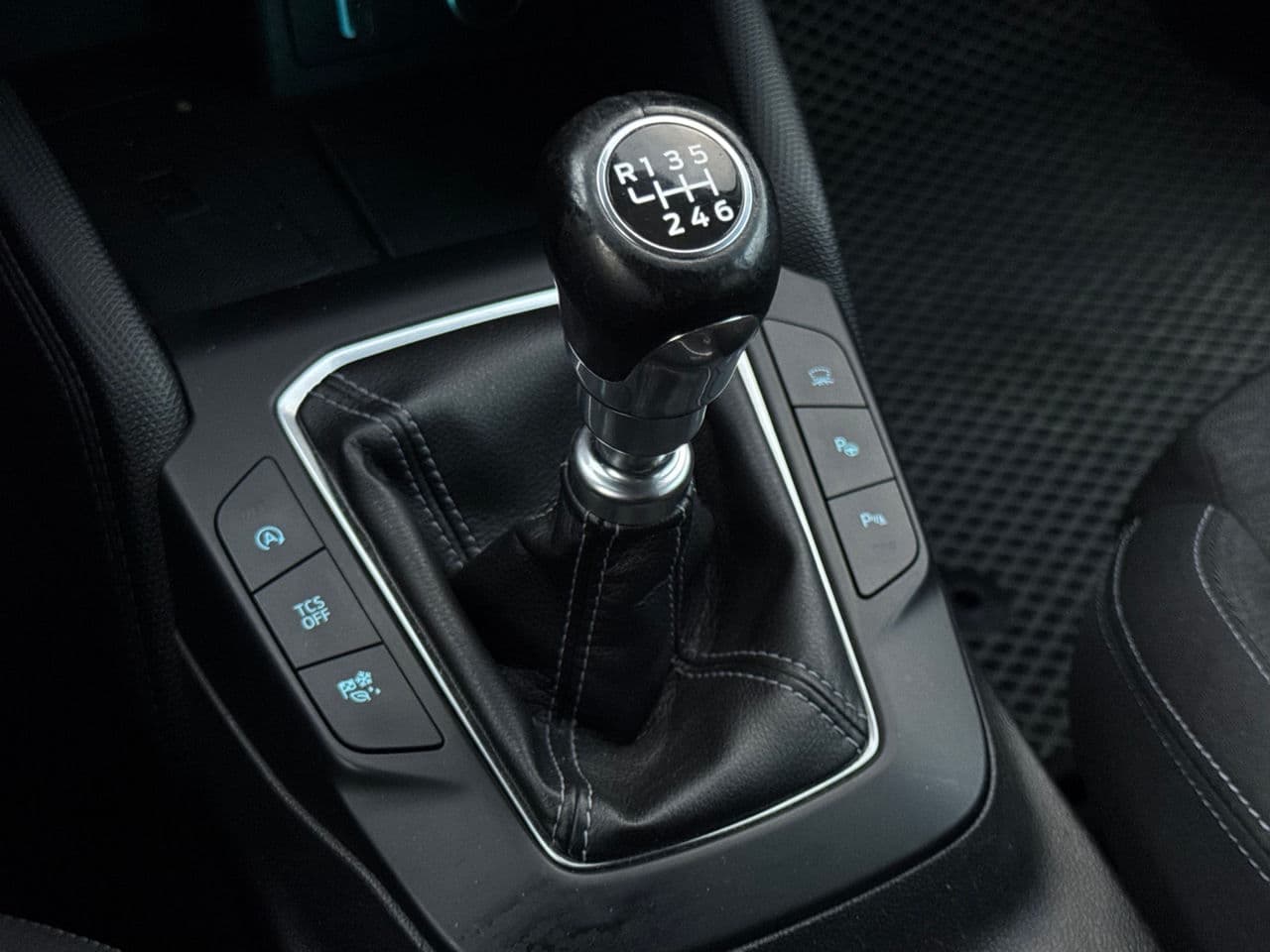 2019 Ford Focus — Miniatură 13