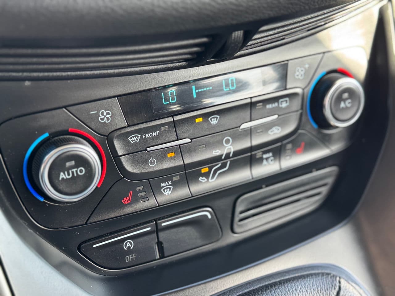 2018 Ford Kuga — Miniatură 14