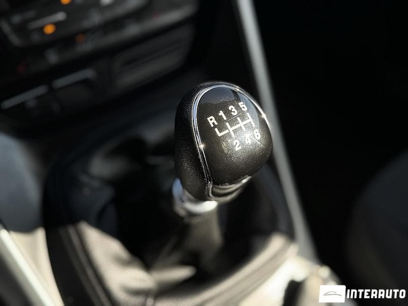 2018 Ford Kuga — Miniatură 15