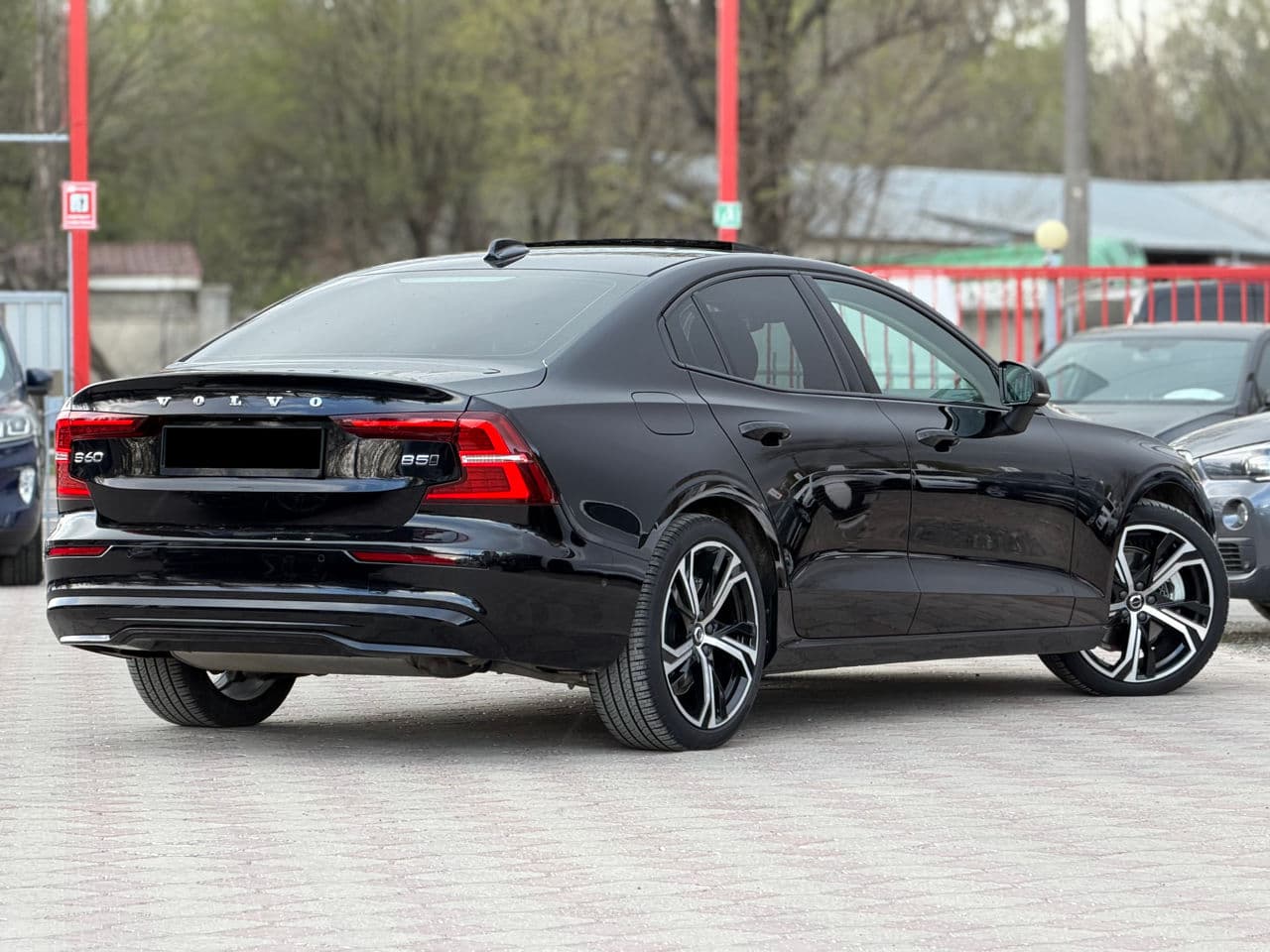 2024 Volvo S 60 — Miniatură 2