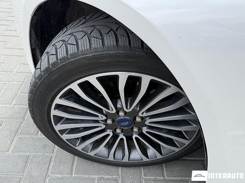 2016 Ford Fusion — Miniatură 15