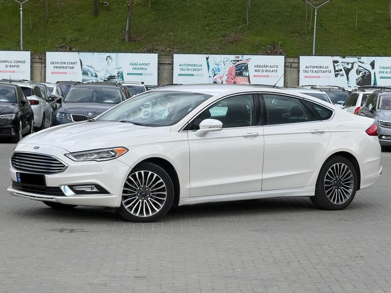 2016 Ford Fusion — Miniatură 2