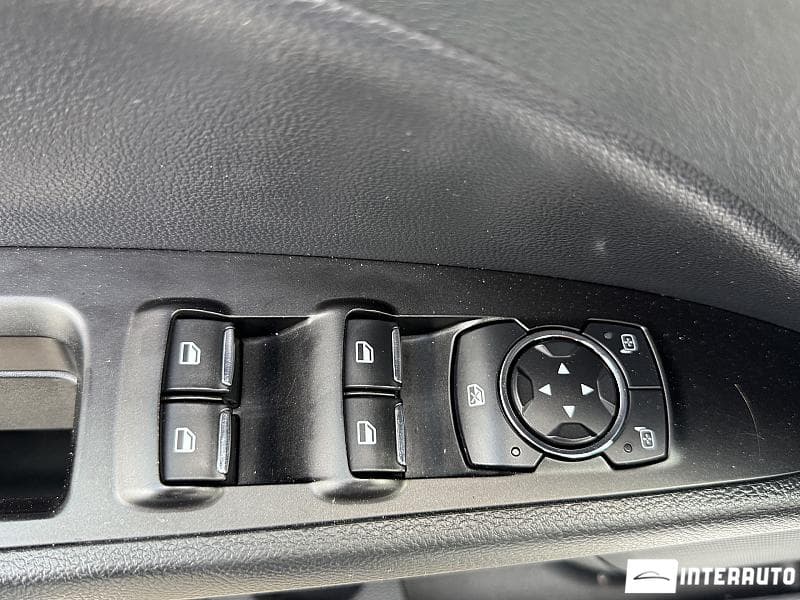 2016 Ford Fusion — Miniatură 18