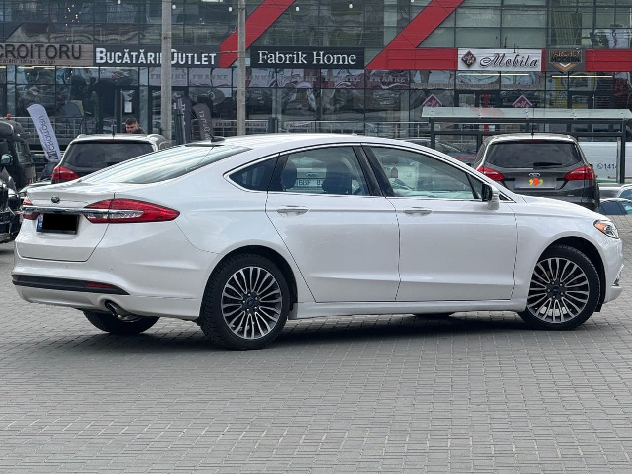 2016 Ford Fusion — Miniatură 3