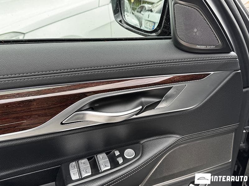 2020 BMW 740 — Miniatură 16