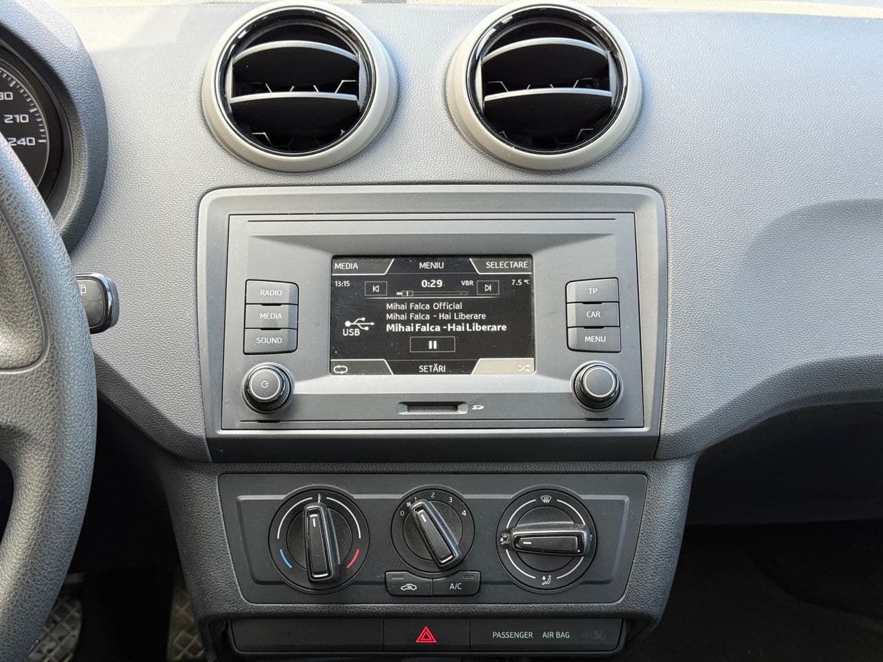 2016 Seat Ibiza — Miniatură 10