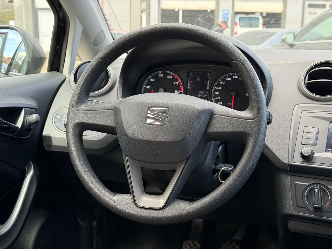 2016 Seat Ibiza — Miniatură 8