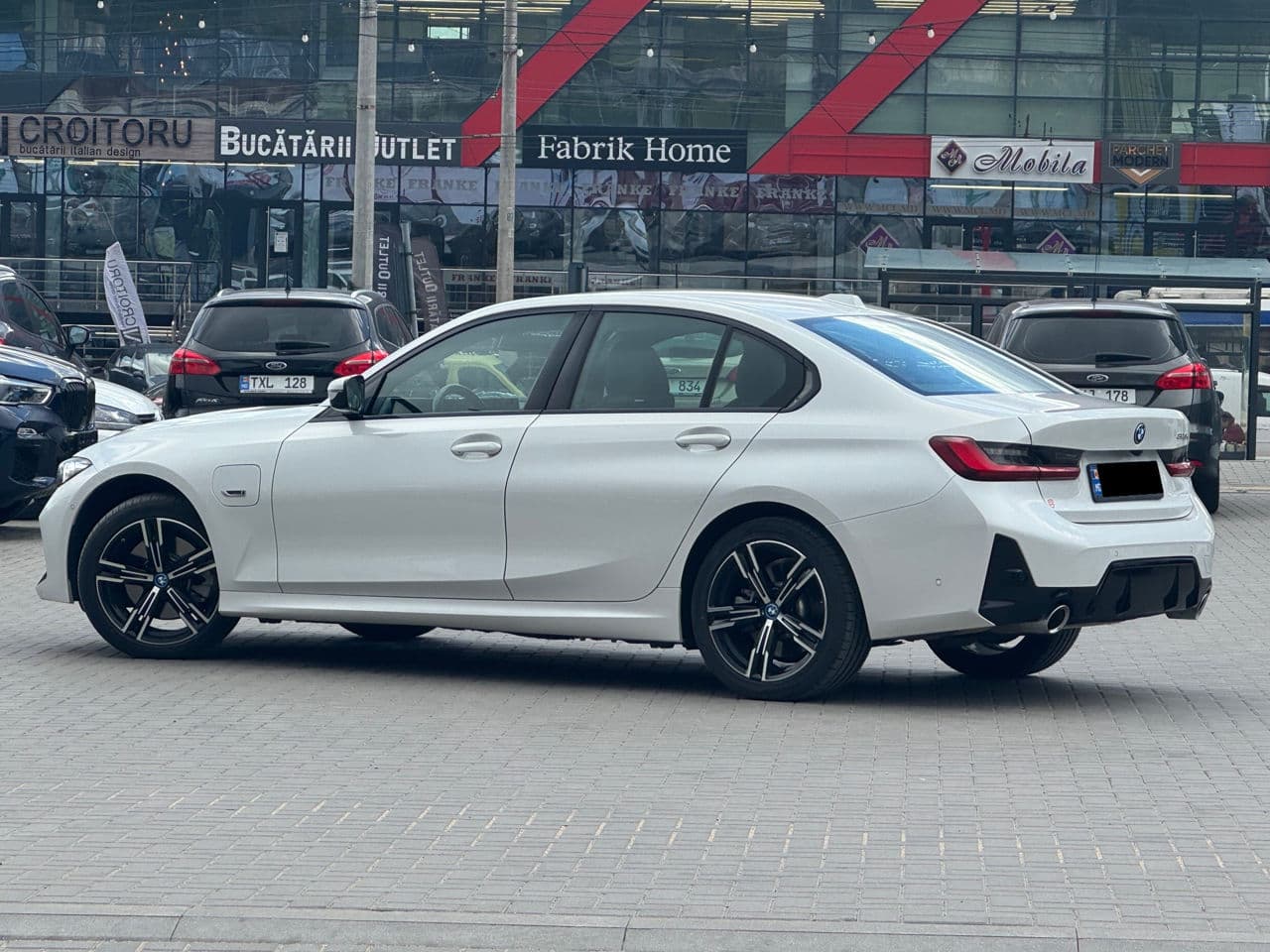 2023 BMW 320E — Miniatură 4