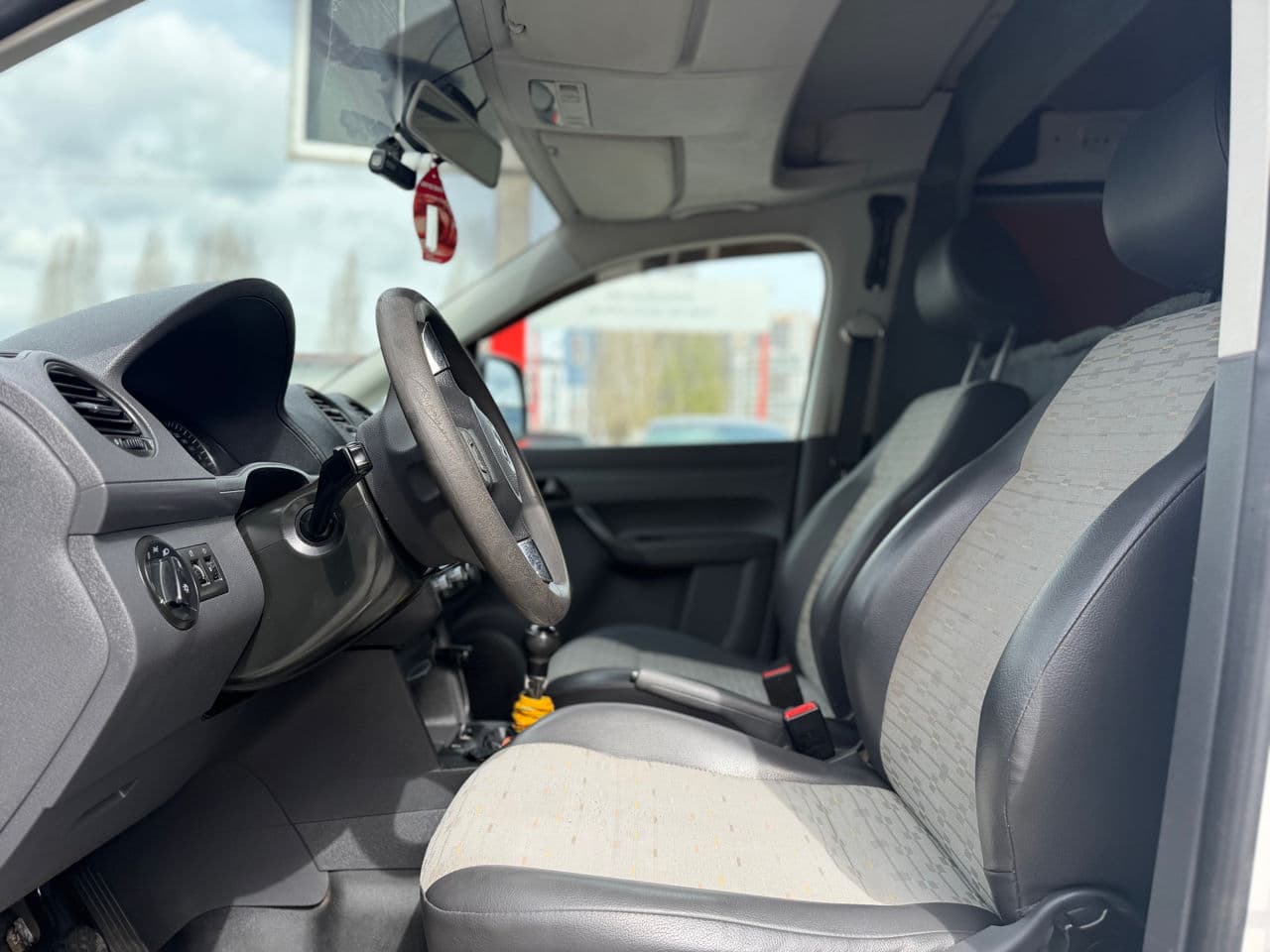 2011 Volkswagen Caddy — Miniatură 8