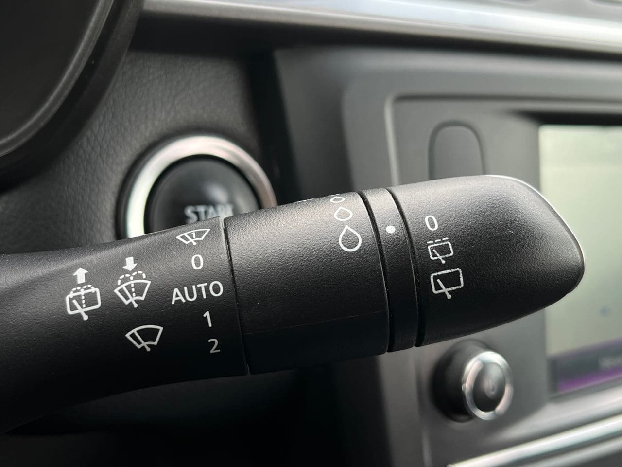2015 Renault Kadjar — Miniatură 12