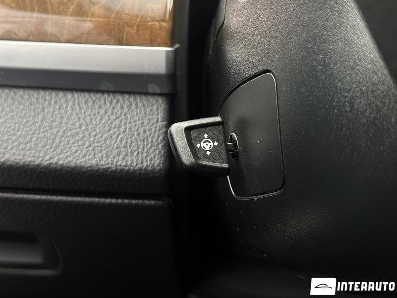 2010 BMW 740 — Miniatură 10
