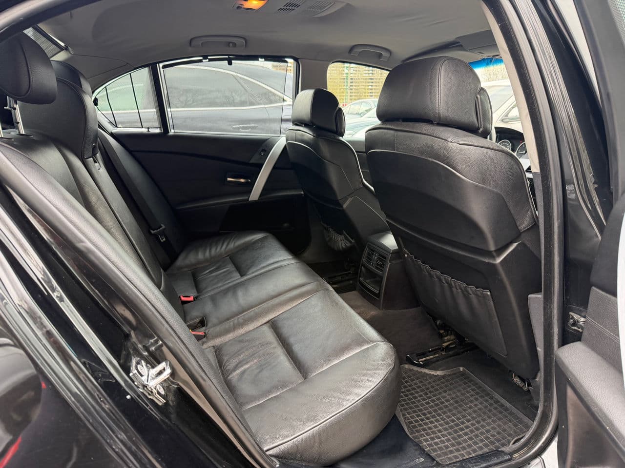 2005 BMW 530 — Miniatură 17