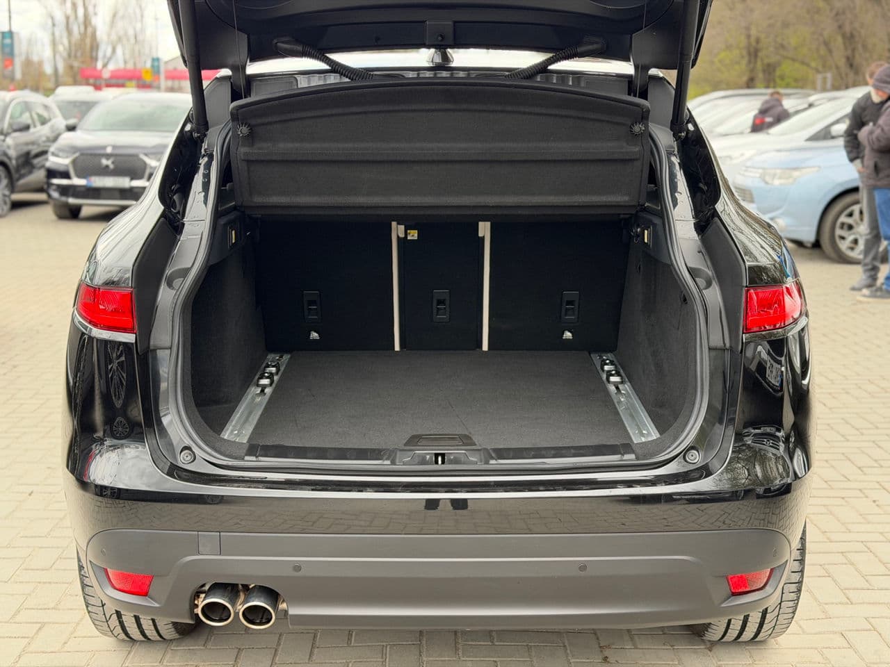 2017 Jaguar F-Pace — Miniatură 5